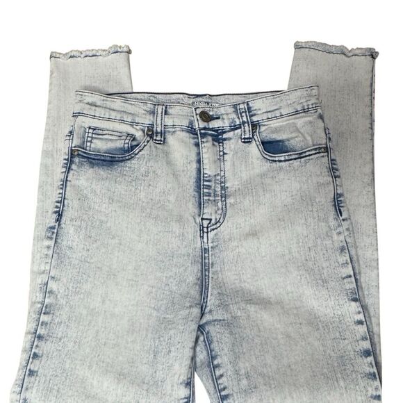 NOBO High Rise Cropped Denim Stretchy Jeans - Light Wash, Size 9 Juniors - Picture 1 of 13